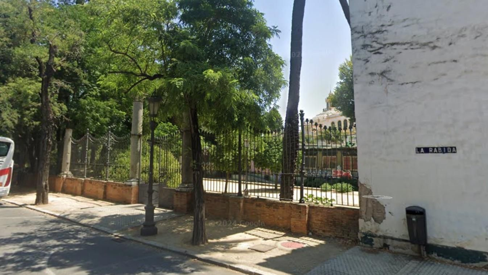 Columnas de la calle de la Rábida