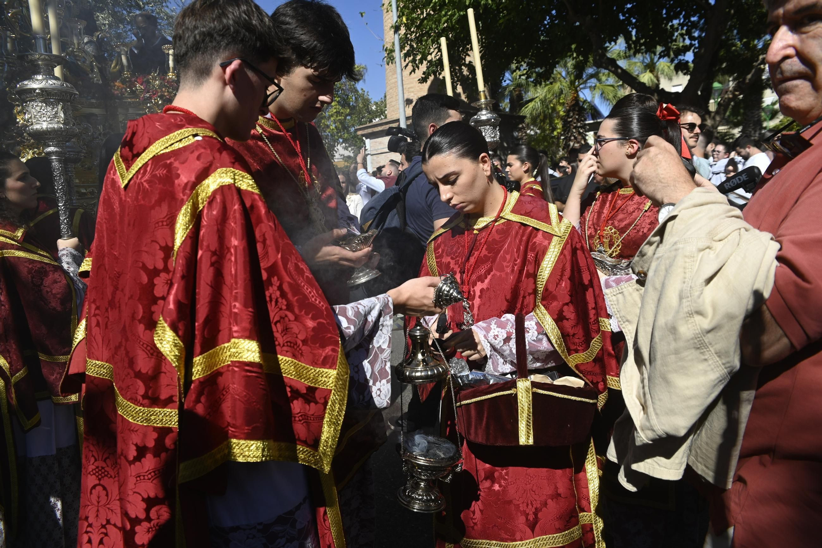 La cofradía de la Oración en el Huerto de Cabra, en el Vía Crucis Magno de Córdoba