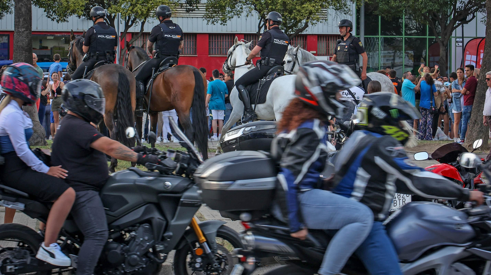 La gran fiesta motera inunda Jerez