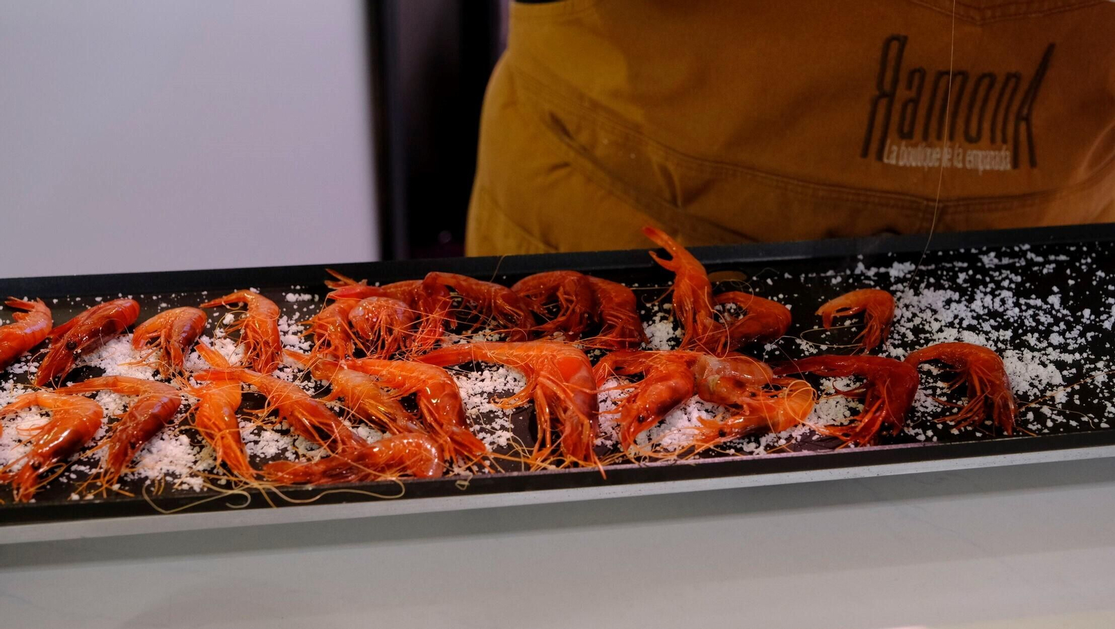 Vea los exquisitos platos preparados en el 'showcooking' de la Gamba Roja de Almería Vea los exquisitos platos preparados en el 'showcooking' de la Gamba Roja de Almería