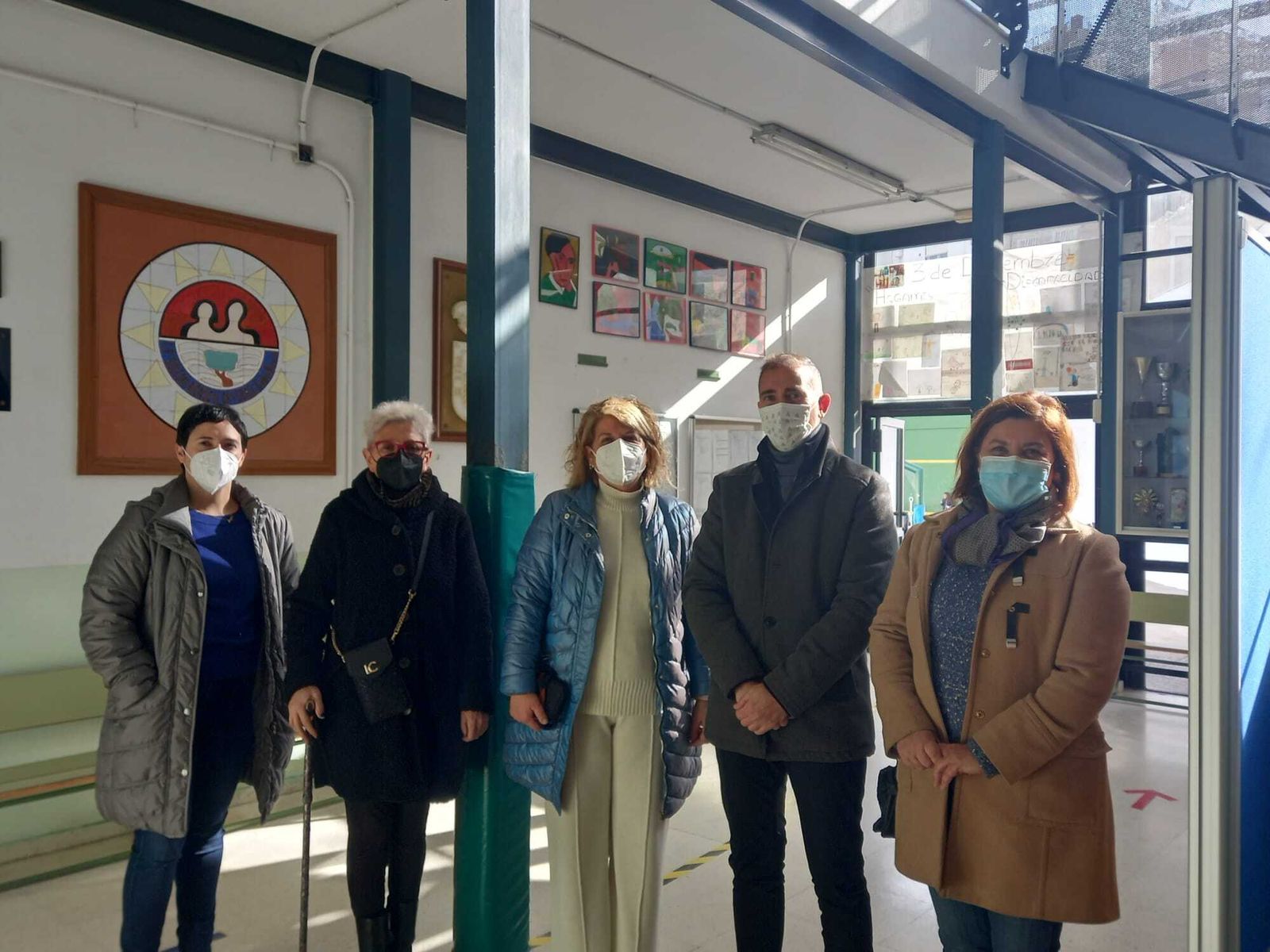 Visita a un centro educativo de Gador.