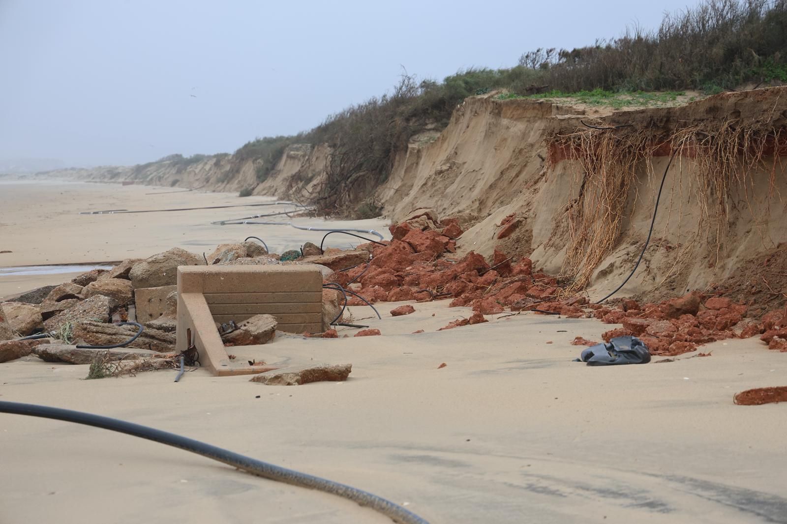 Fotografías de El Portil y El Rincón, donde los vecinos han sido desalojados por la borrasca Leonardo