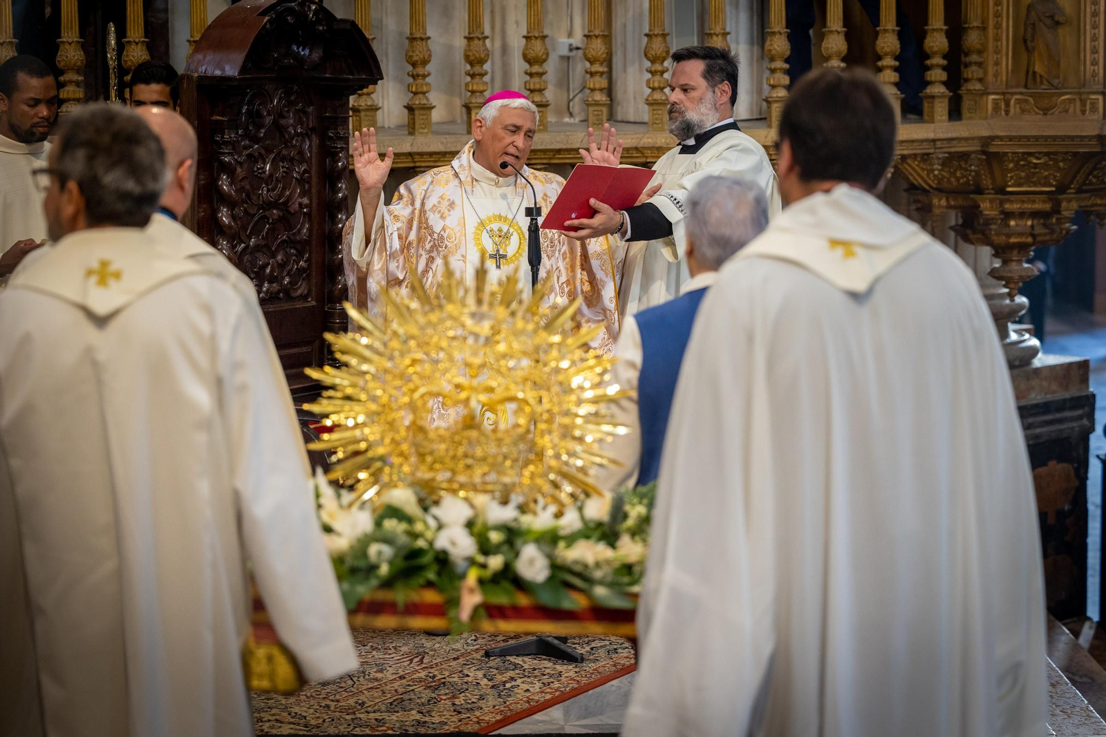 Imágenes de la coronación de la Virgen de las Penas