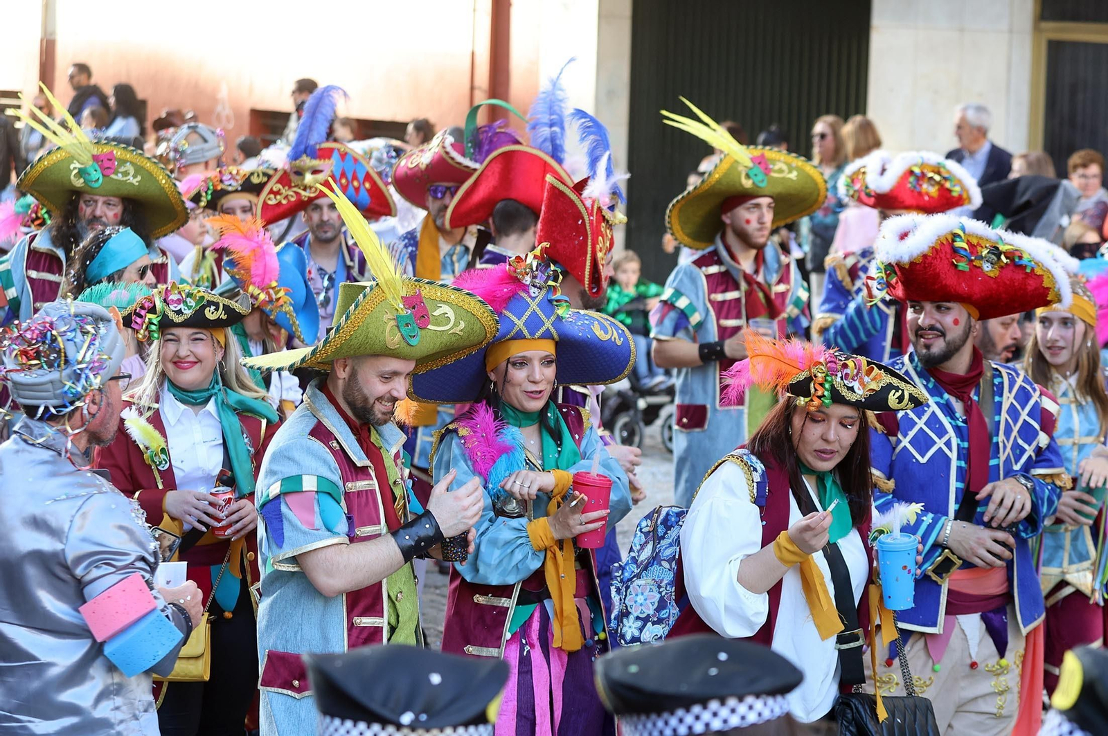 Imágenes de la cabalgata del Carnaval Colombino 2024
