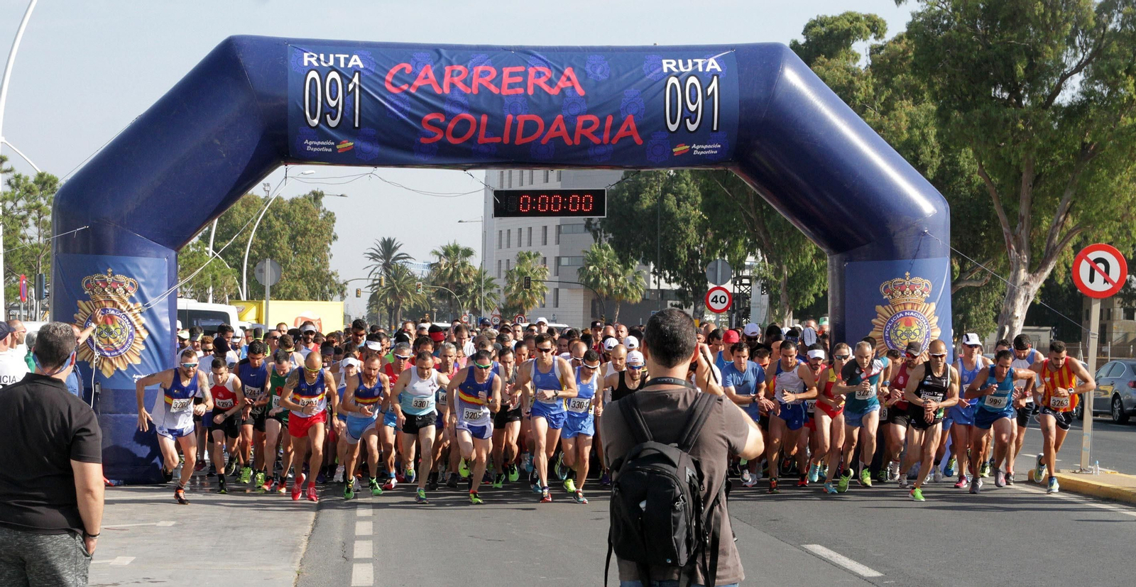Imágenes de la Carrera Solidaria Ruta 091 organizada por la Policía Nacional
