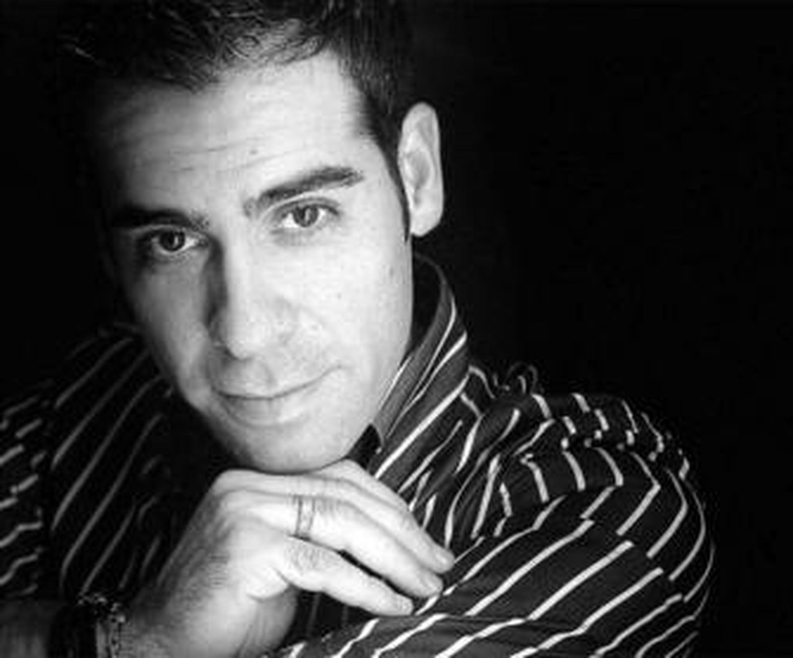 Ismael Jordi posa en el Diario, momentos antes de la entrevista.