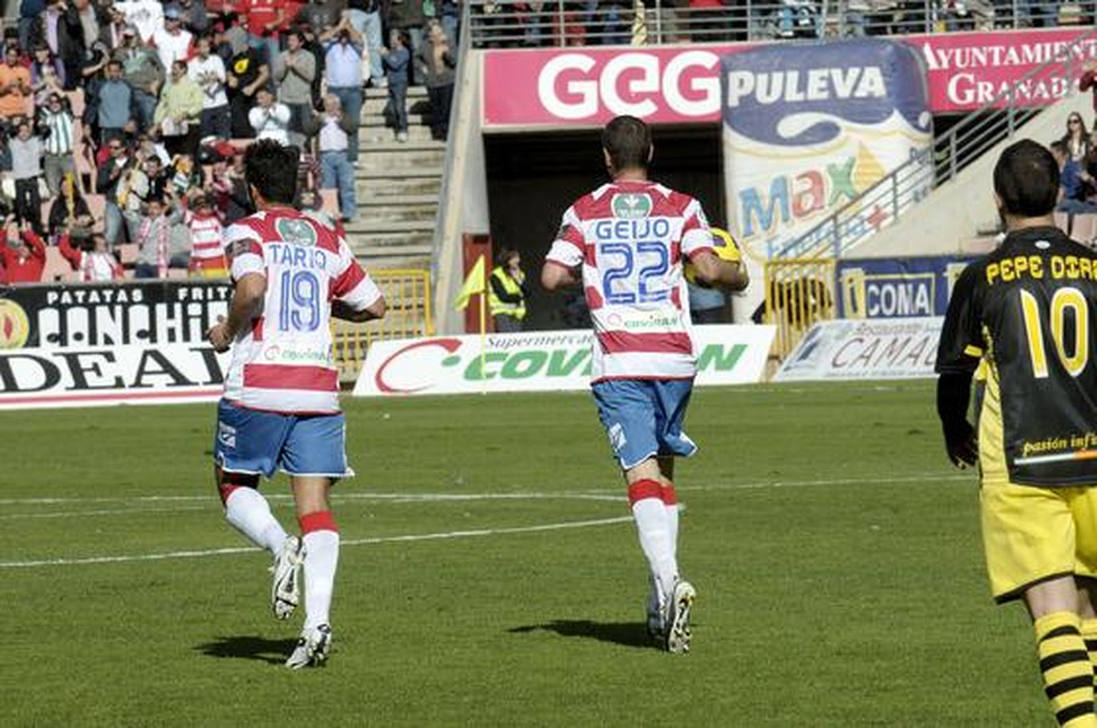 El Granada saca un punto ante el Córdoba

Foto: J.Ochando