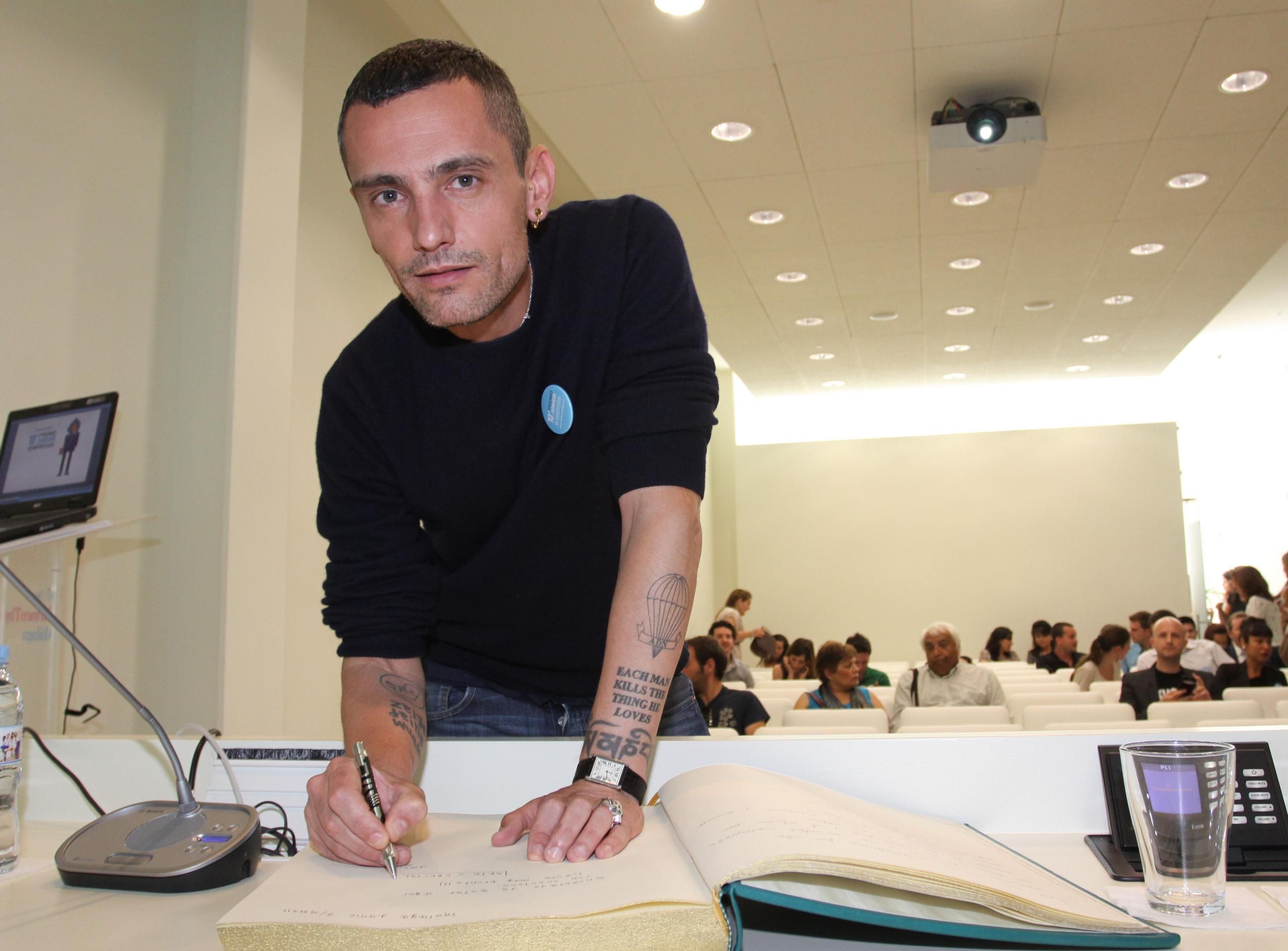 David Delfin, cicatrices y psicoanálisis en su documental en 'Imprescindibles'