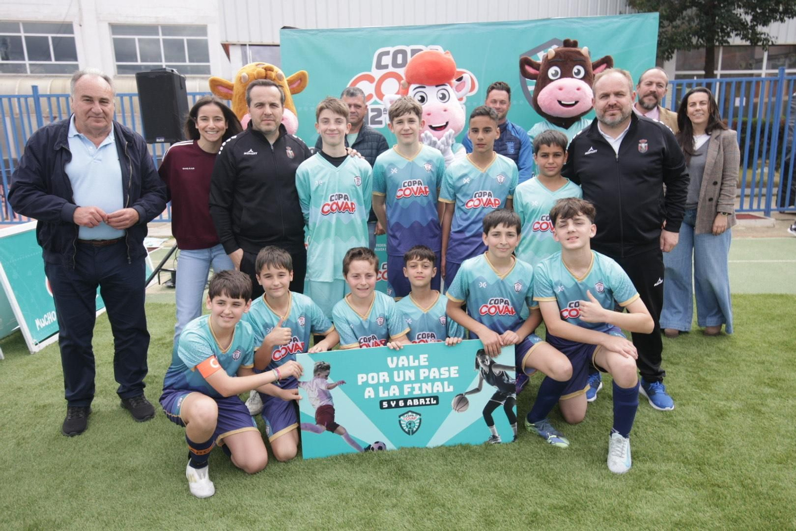 A.D. Cerro del Águila, ganadores de fútbol de la 12ª Copa COVAP en San Juan de Aznalfarache_16marzo2025