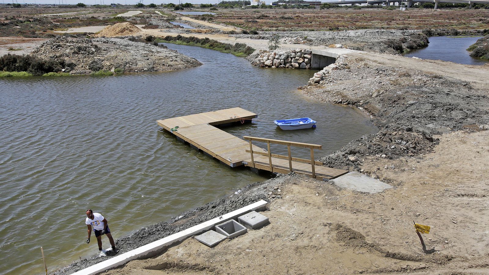El estero de Marambay, con uno de sus embarcaderos