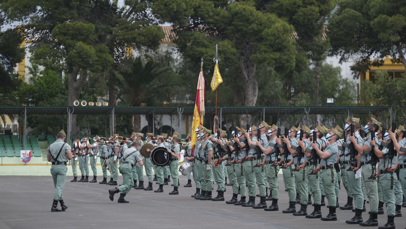 Fotogalería toma de posesión del General Melchor Marín Elvira. La Legión. Almería