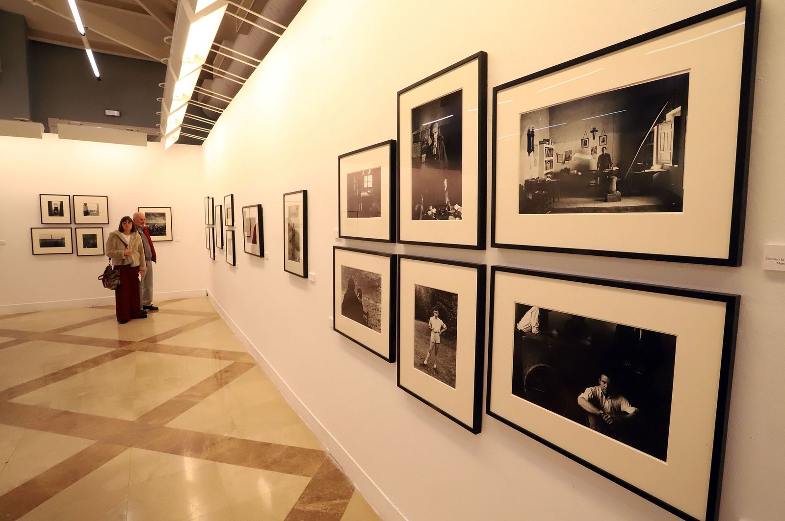 Imágenes de la exposición de Latitudes "Cualladó Esencial"