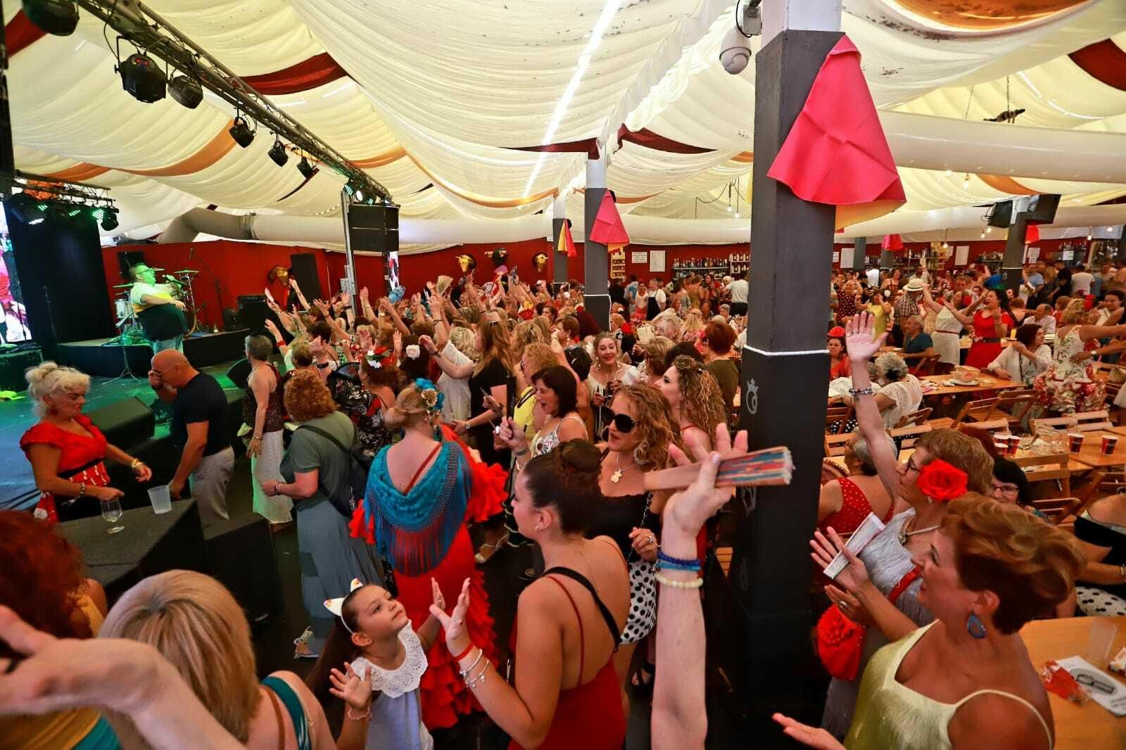 Ambiente en una de las casetas.