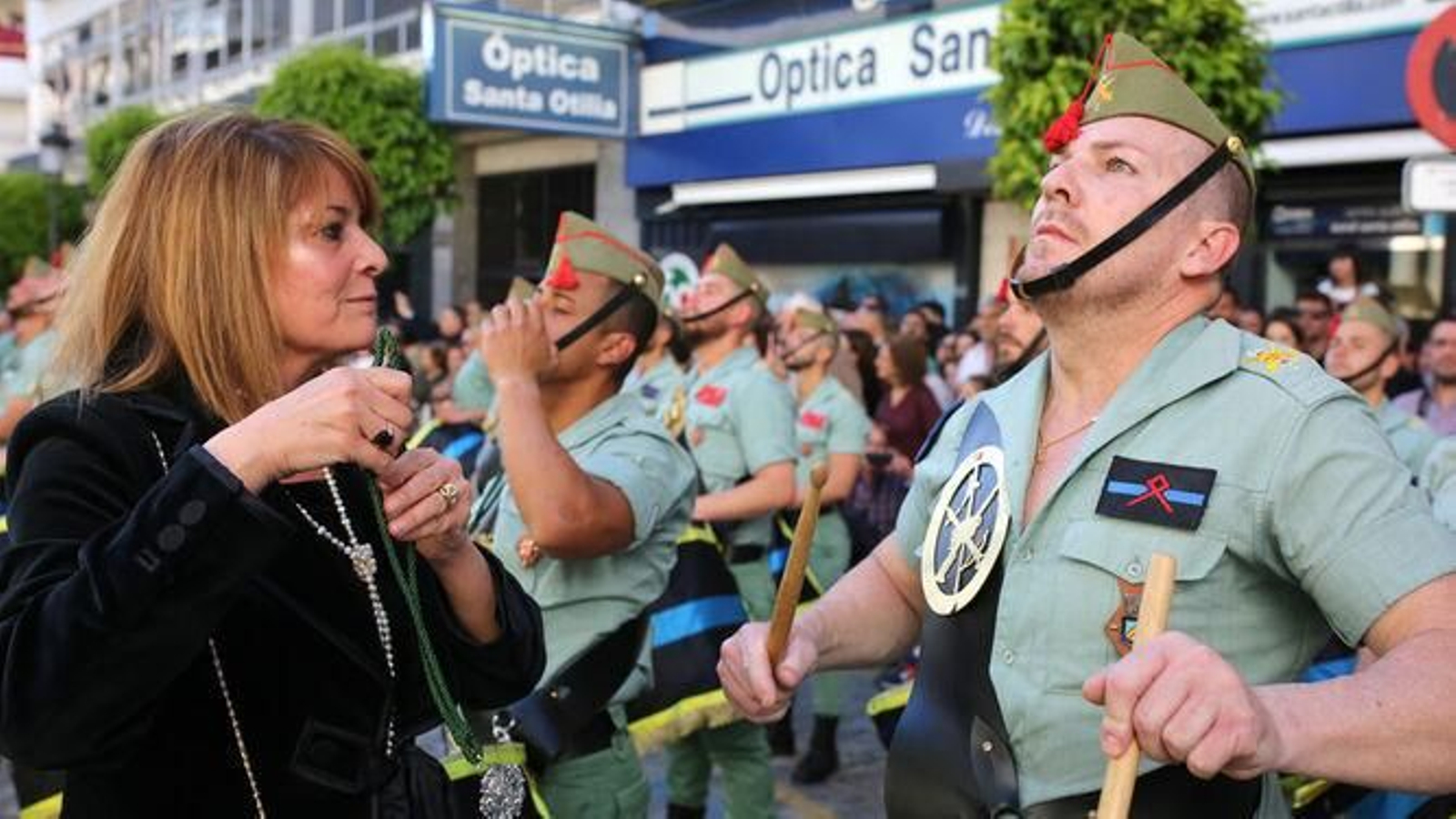 Así fue la procesión del Cristo de la Vera+Cruz acompañado por la Legión en el año 2019