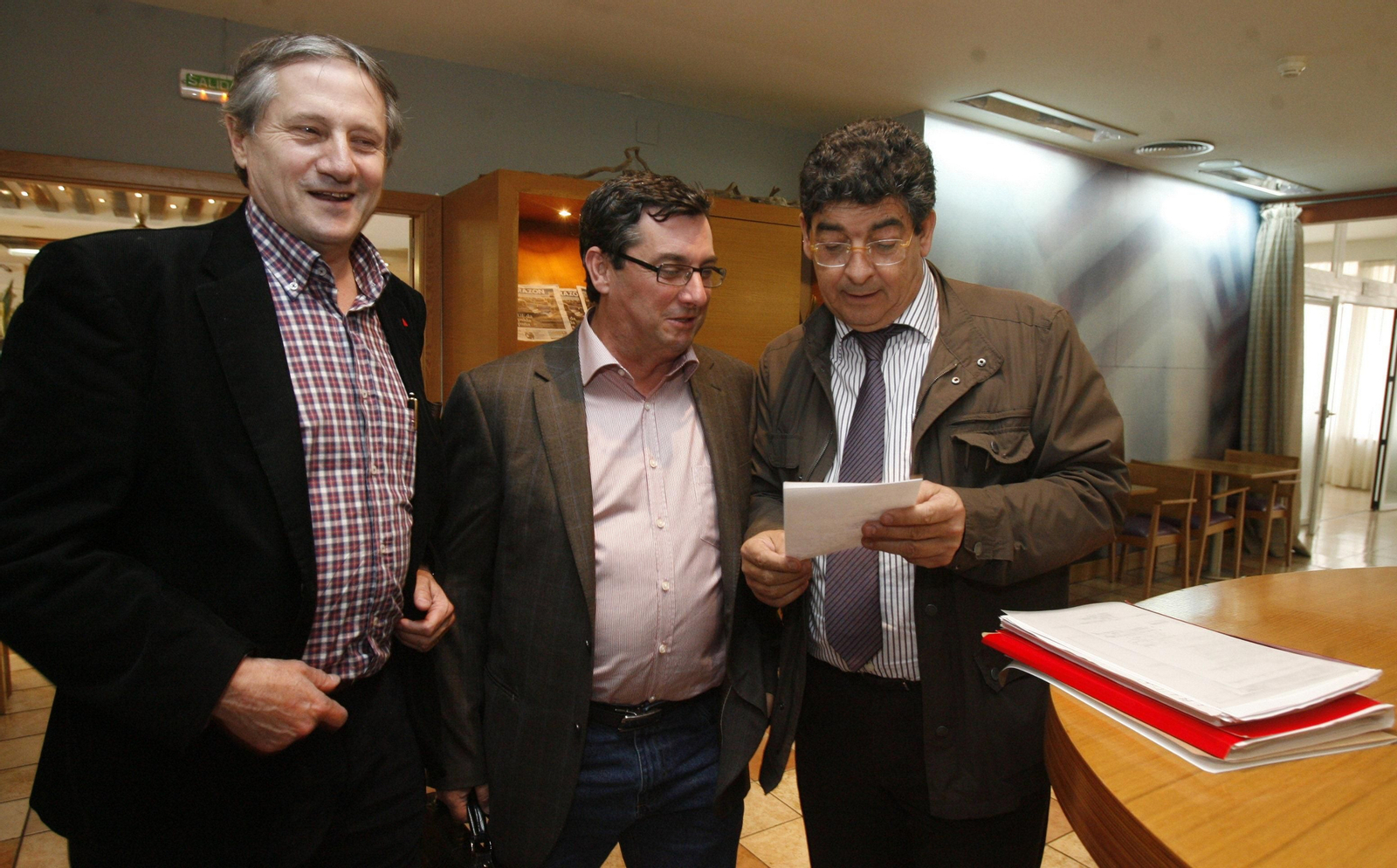 Valderas anuncia que el referéndum vinculante sobre un posible pacto de gobierno se celebrará el 24 de abril