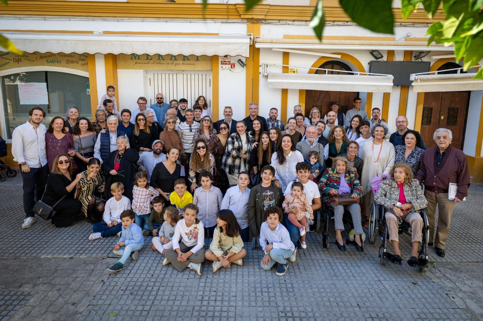 Una imagen de la reunión de los descendientes de la histórica familia Melu de Cádiz.