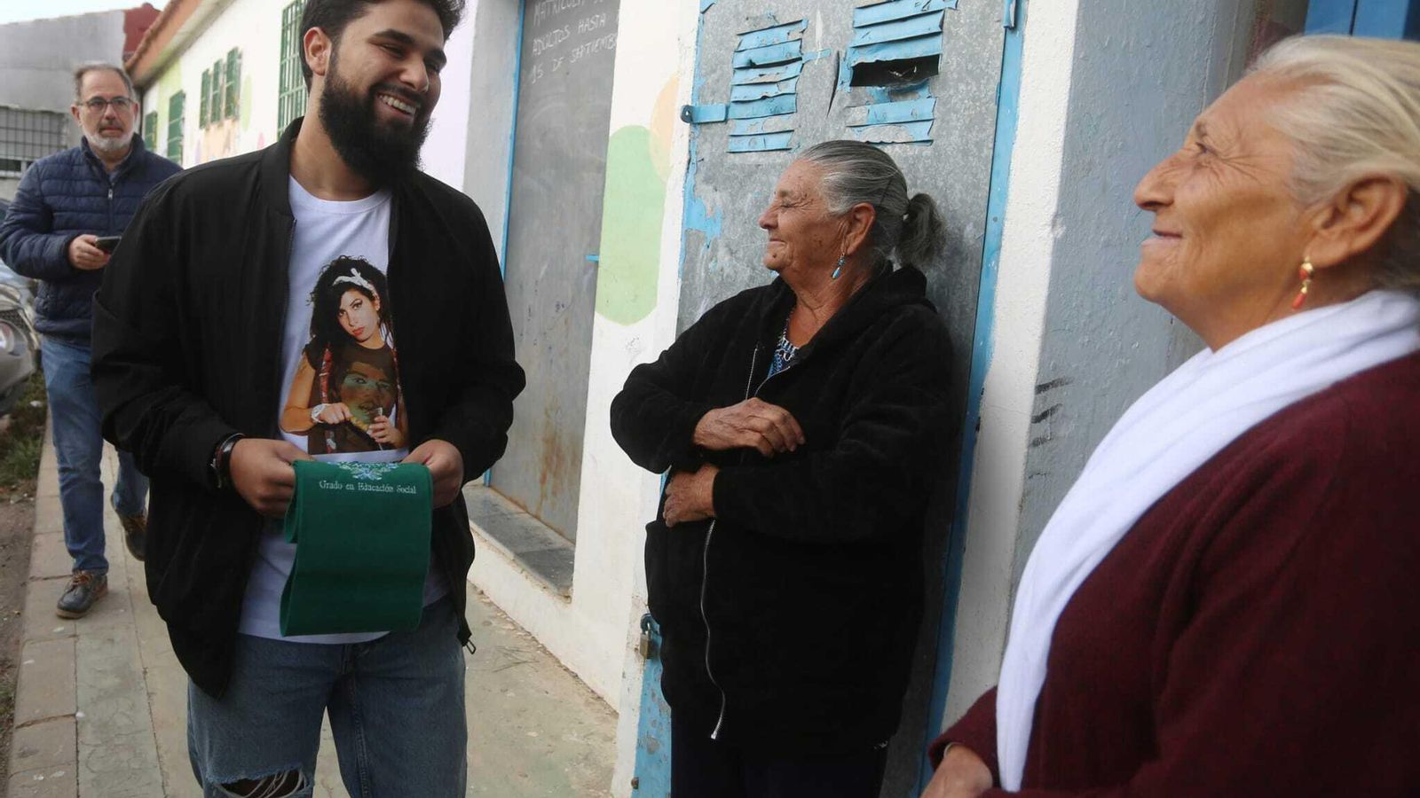 José Manuel Gómez Heredia entrando al homenaje