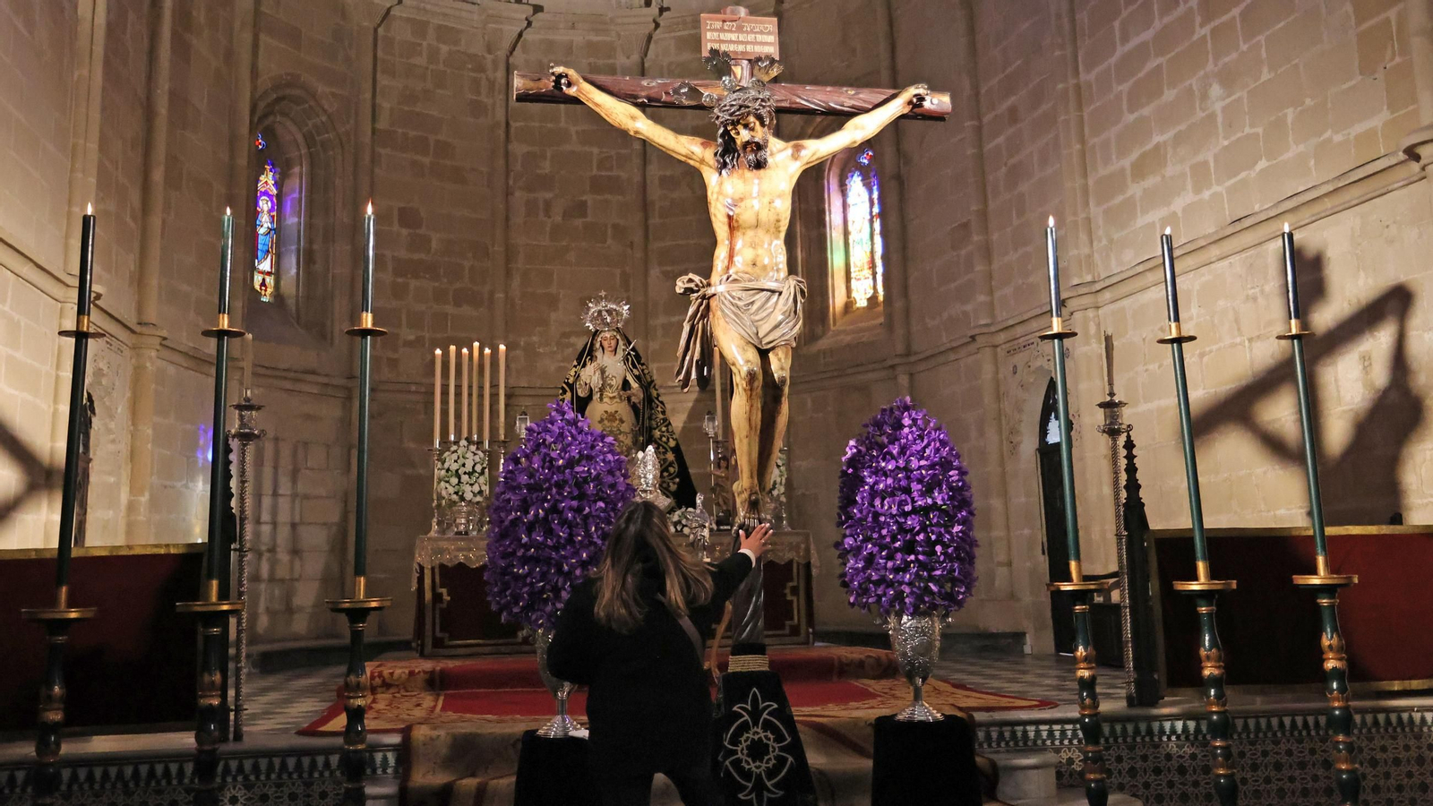 El Crucificado de la Esperanza, expuesto en besapiés durante la Cuaresma del año pasado.