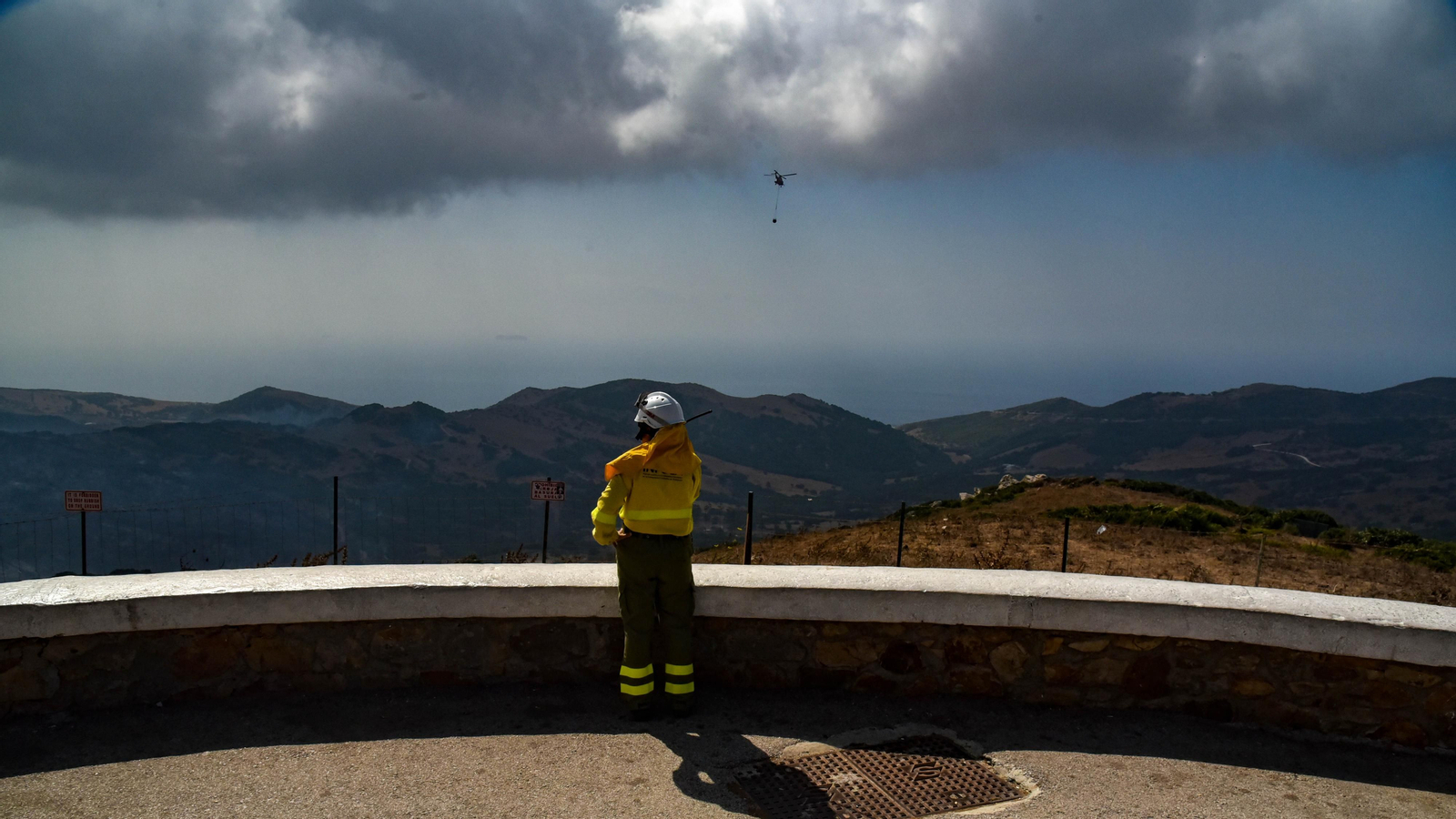 Las fotos del segundo dia del incendio en El Cuartón