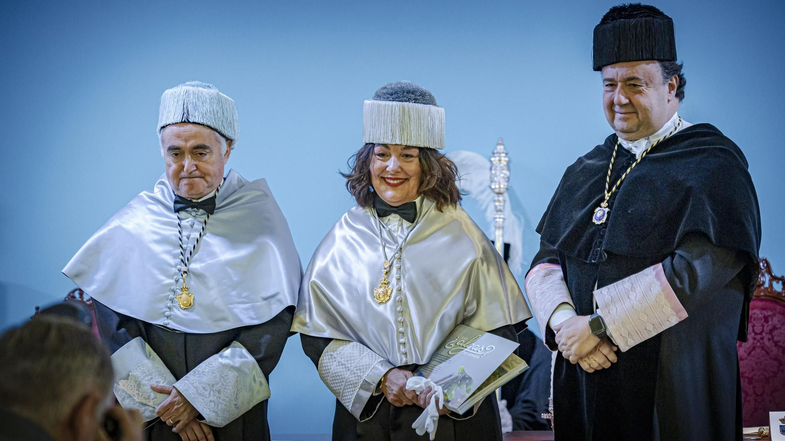 Las mejores imágenes del acto de investidura de doctorados por la UCA