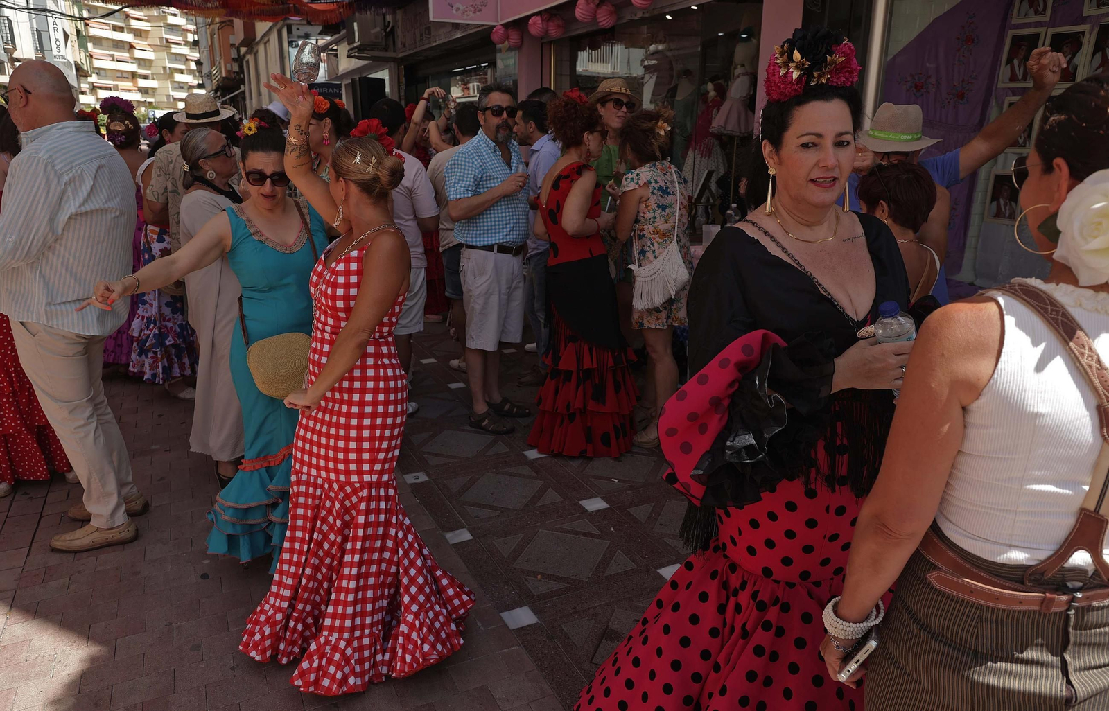 Búscate en las fotos del Domingo Rociero de la Feria de La Línea 2025 Búscate en las fotos del Domingo Rociero de la Feria de La Línea 2025