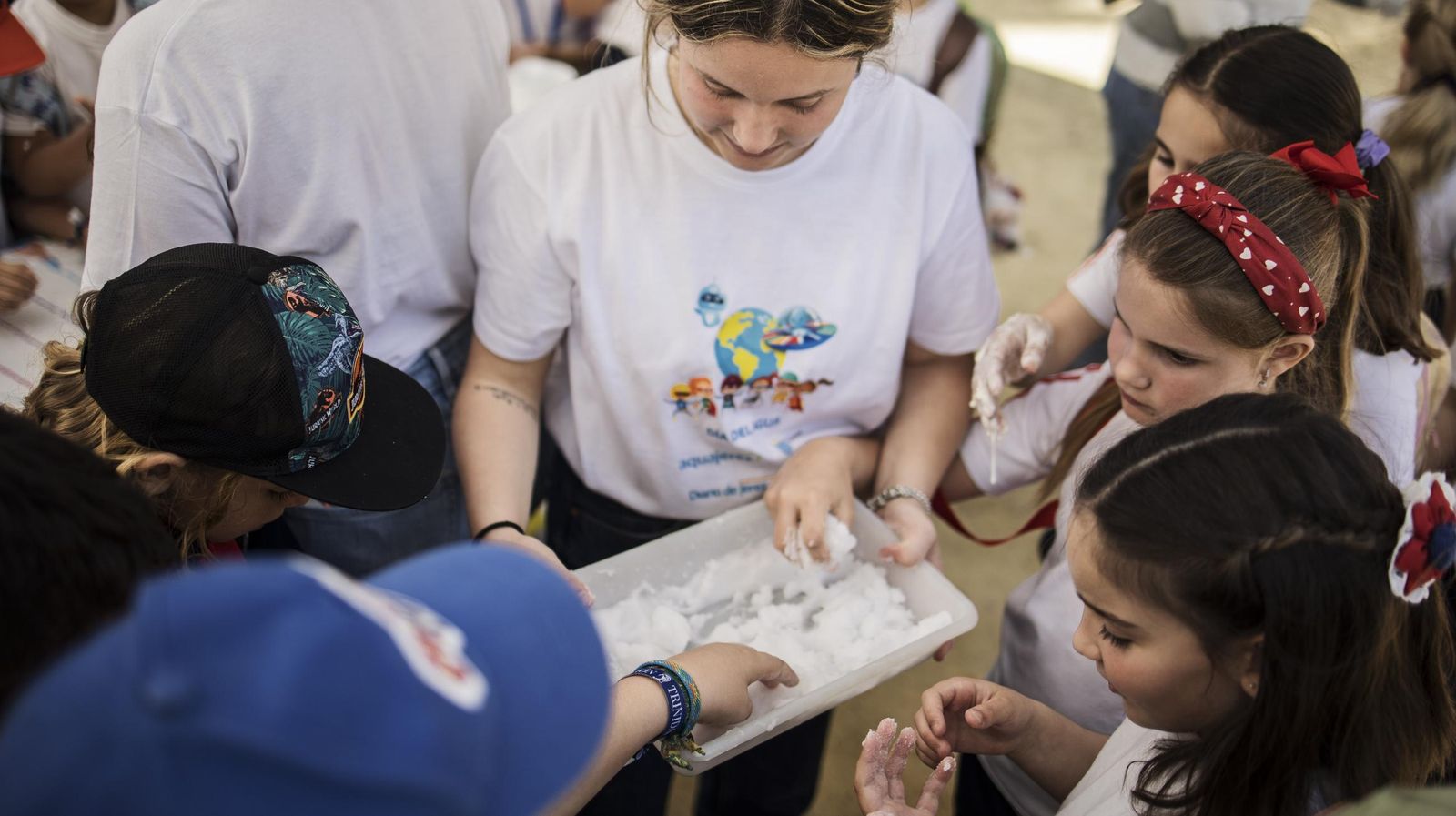 Escolares de Jerez celebran el Día Mundial del Agua en el Zoo