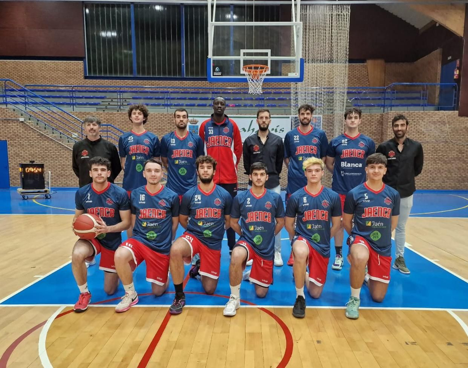 Victoria importante a domicilio del Jaén CB en tierras malagueñas.