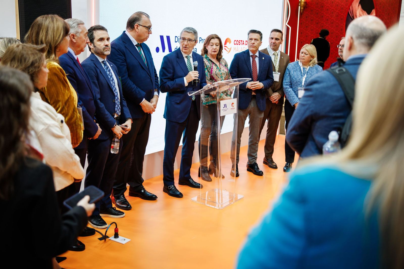 Autoridades malagueñas y andaluzas en la ITB de Berlín.