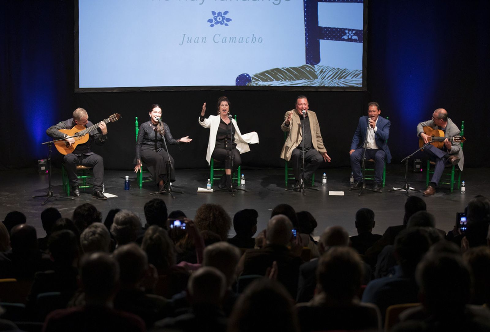 Imagen de la presentación del libro de Juan Camacho