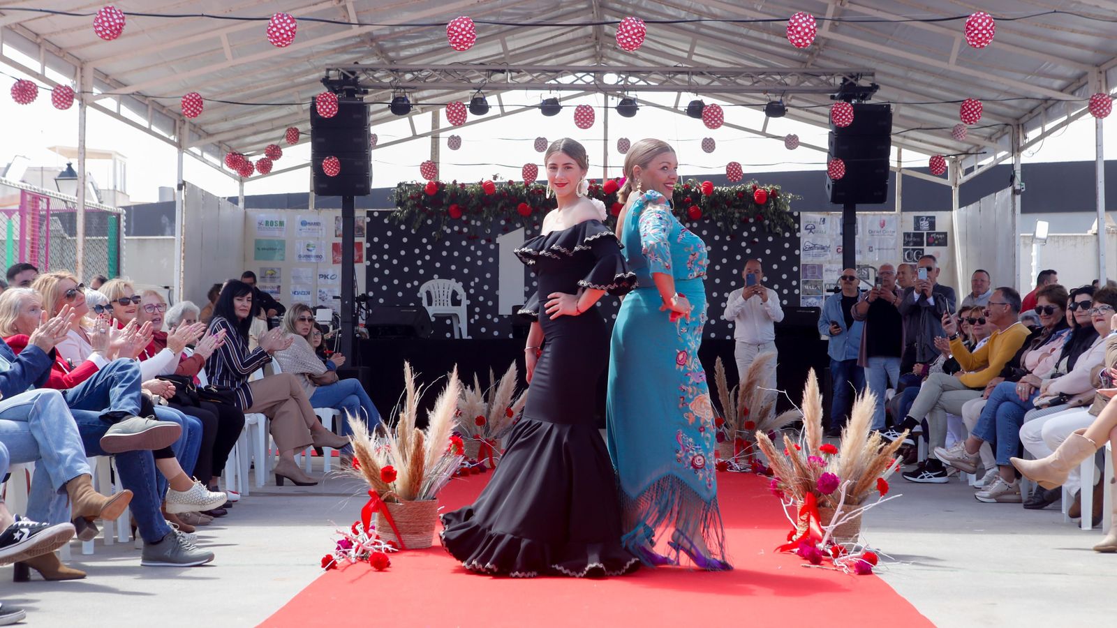 Las imágenes de la Pre-feria los 15V  en Los Barrios