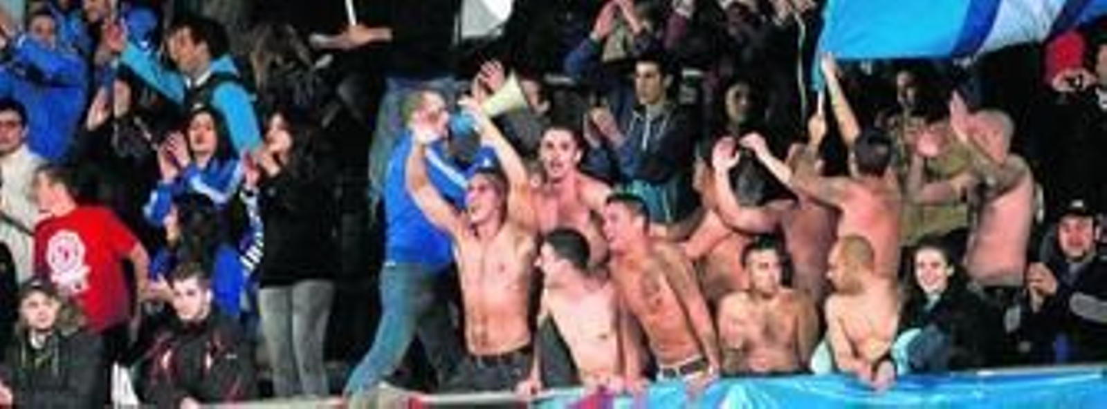 La grada del Fondo Sur, y más concretamente donde se ubican los aficionados del Kolectivo Sur, punto 'caliente' del estadio.