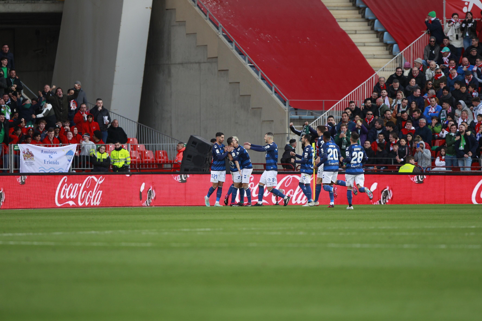 Imágenes del partido de fútbol U.D. Almería-Real Betis Balompié