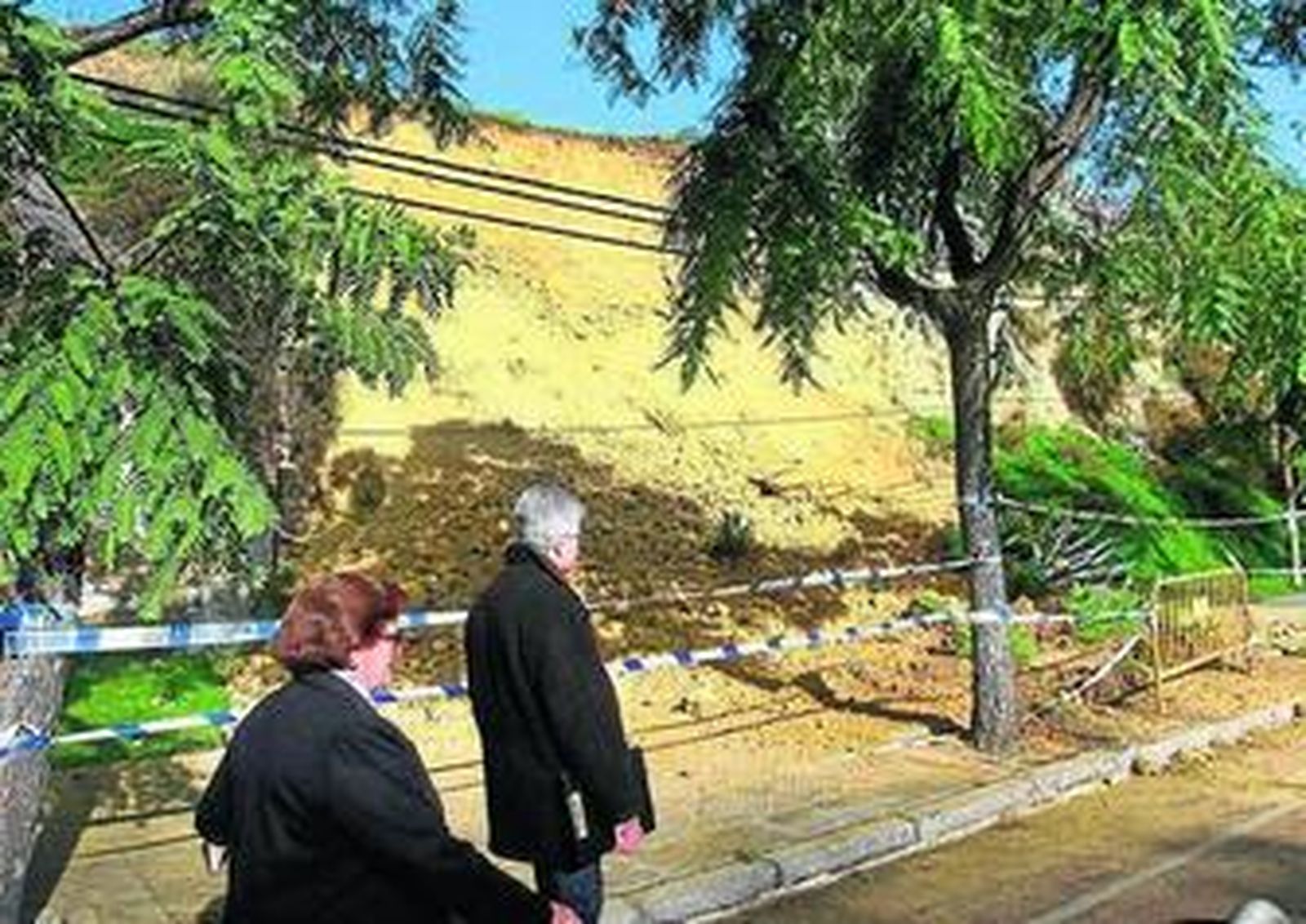 Derrumbe en el cabezo de la calle San Sebastián hace pocos años.