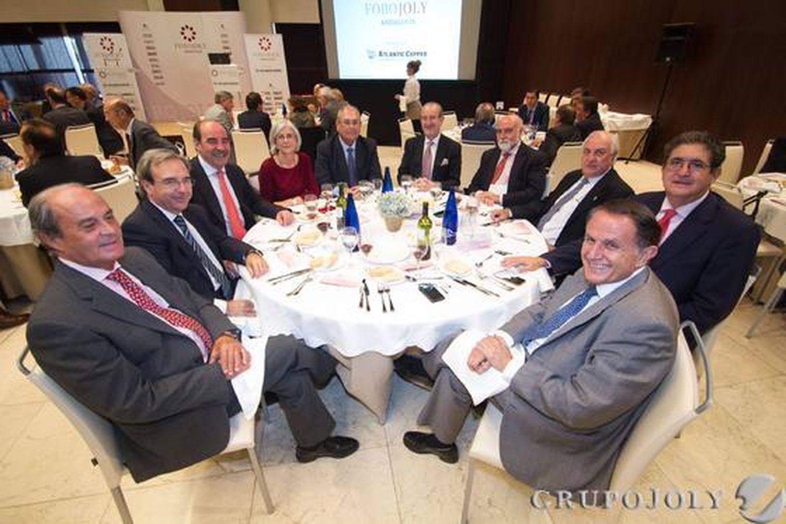 Antonio Ponce, Juan Carlos Fernández, Heliodoro Mariscal, Esperanza Morillo, Antonio de la Vega, Jesús Martínez de Rioja, Antonio Carrillo, Juan Ramón Guillén, José Joaquín Gallardo y Antonio Pascual.

Foto: Juan Carlos Vázquez/Victoria Hidalgo