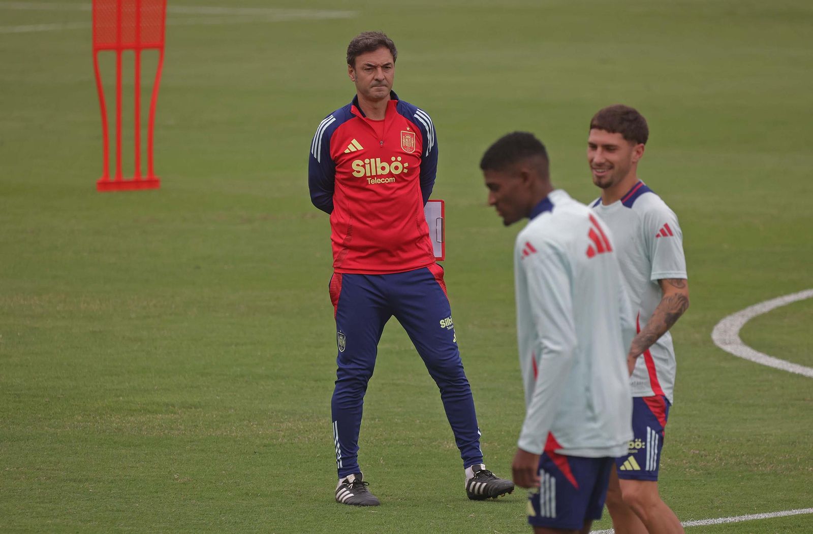 El entrenamiento de la selección española sub-21 en el Nuevo Mirador, este lunes.