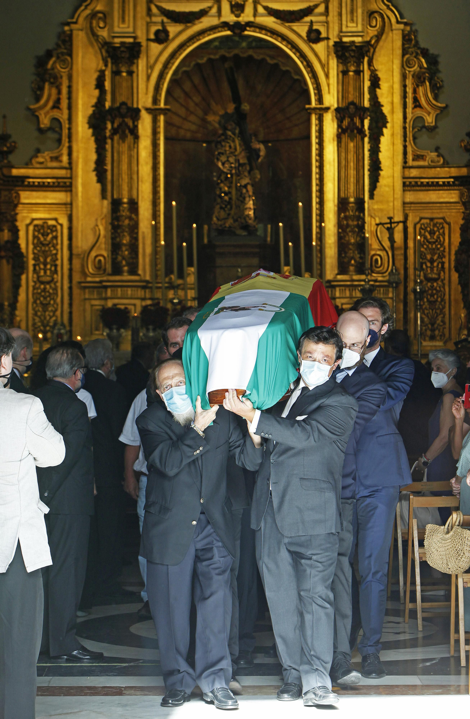 Funeral Manuel Clavero en el Gran Poder