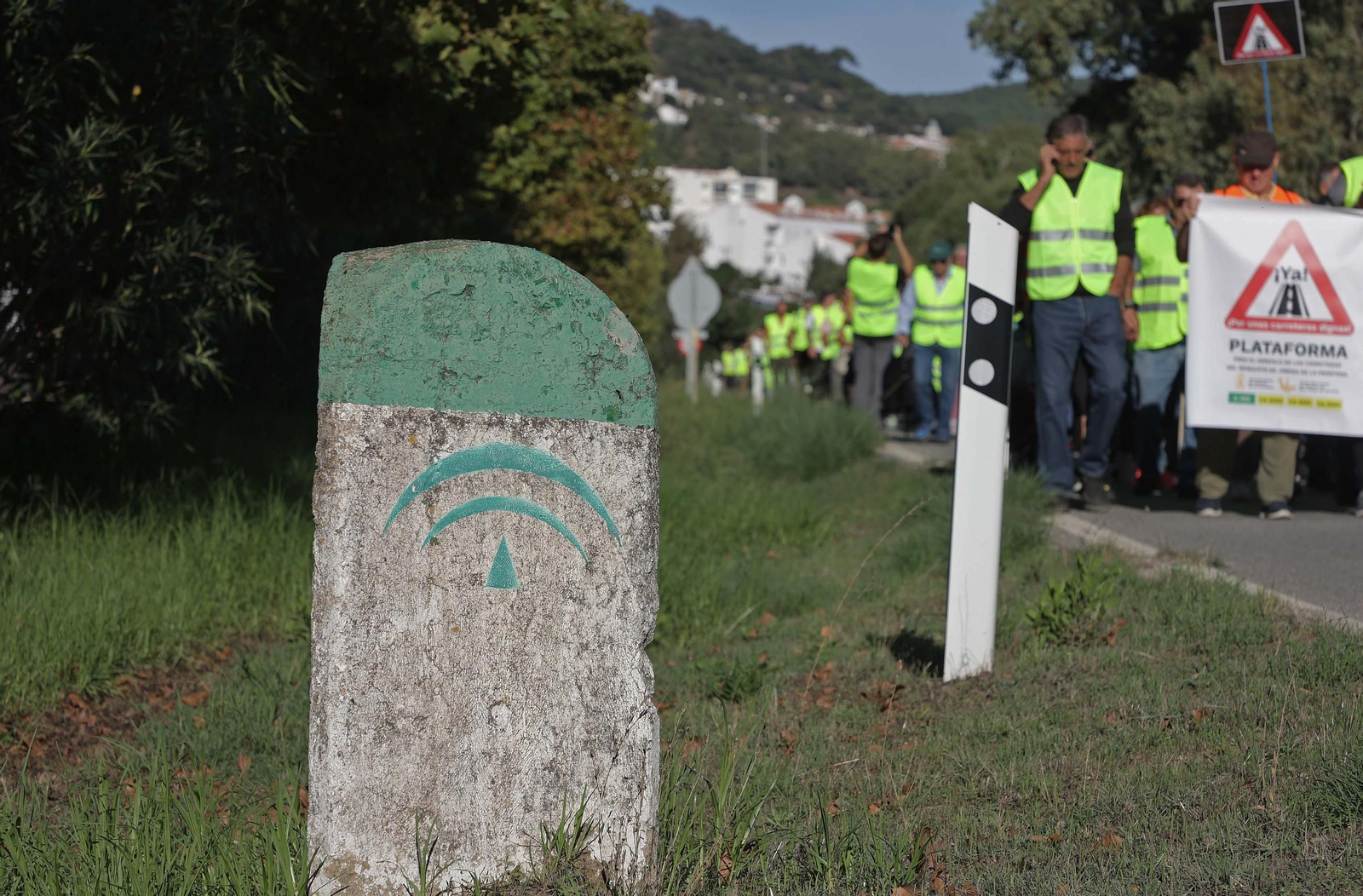 Fotos de la manifestación por el arreglo integral de la carretera A-405 de Jimena