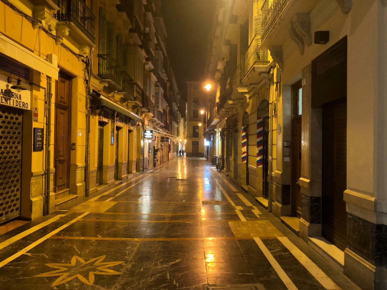 Las fotos de Calle Larios vacía por el coronavirus