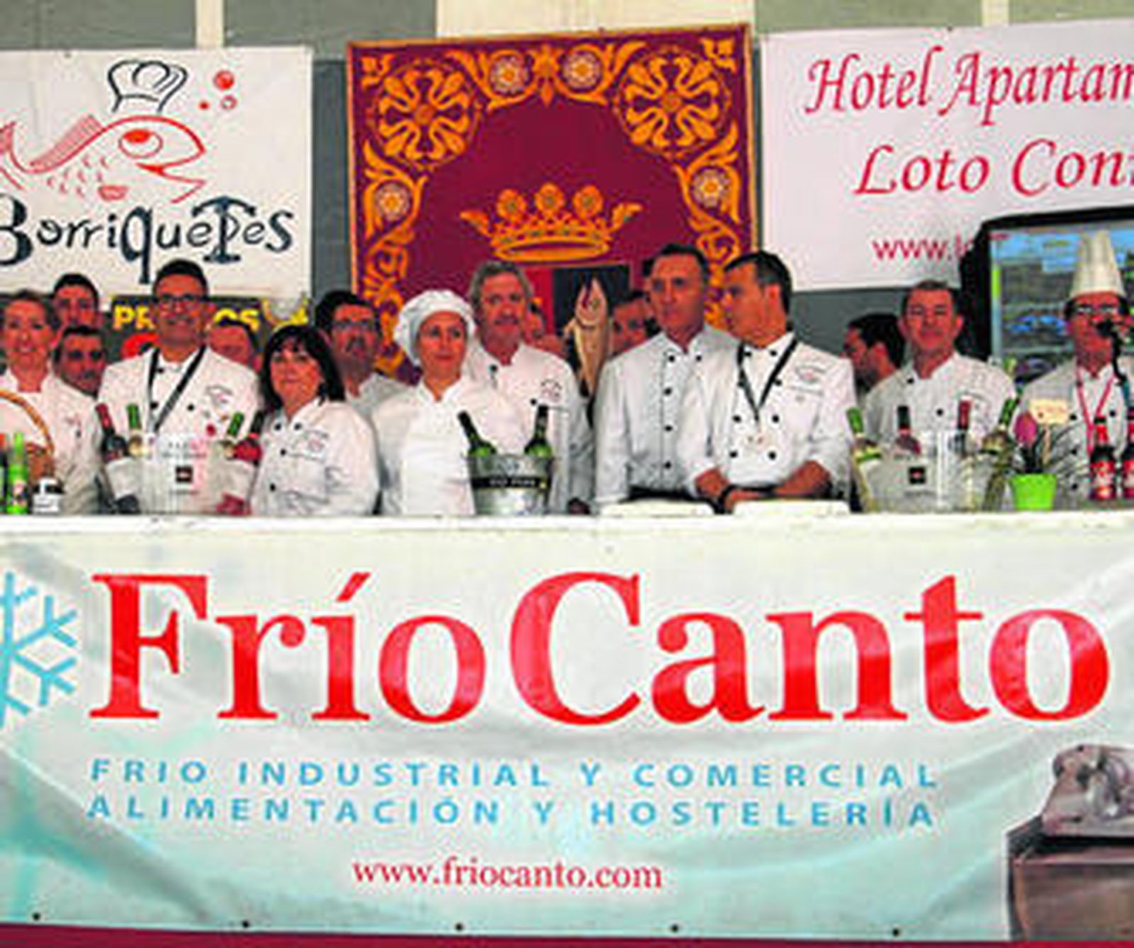 Esta primera cita de las jornadas gastronómicas ha podido unir en Conil a un importante elenco de cocineros.