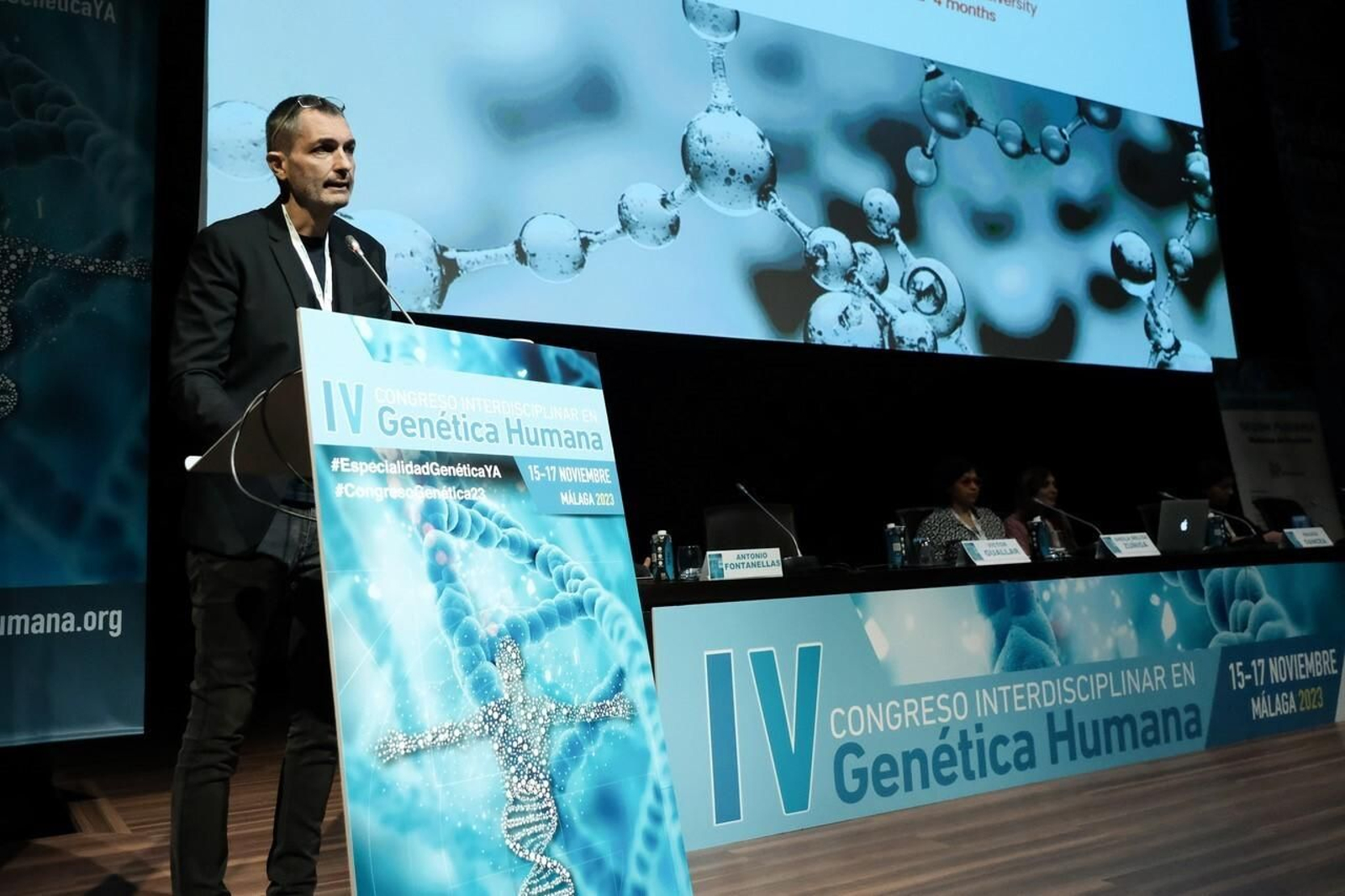 Víctor Guallar, en el IV Congreso Interdisciplinar de Genética Humana celebrado en Málaga.