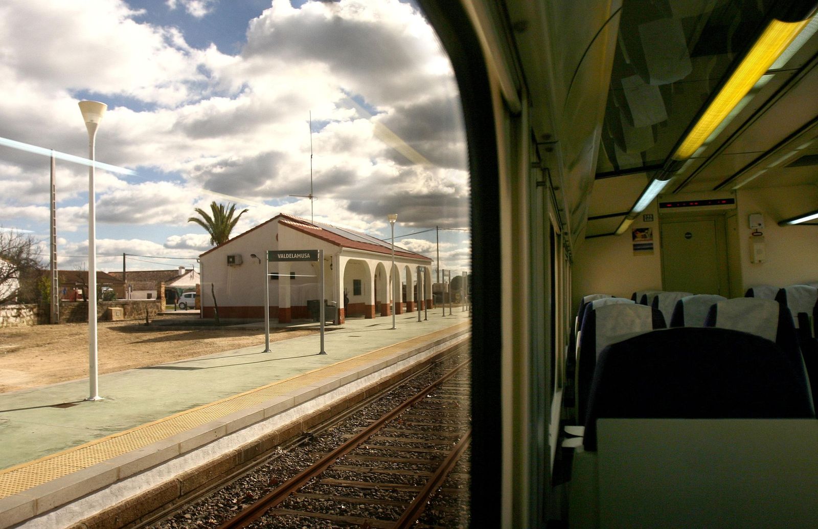 Imagen de archivo de la estación de llegada de Valdelamusa.