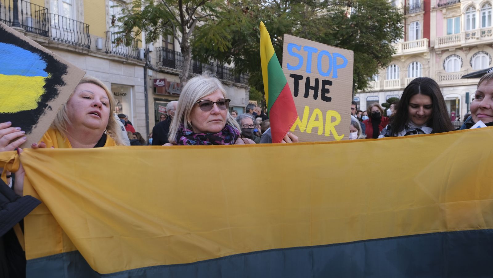 Fotogalería de las protestas contra la invasión rusa en Ucrania. Almería.
