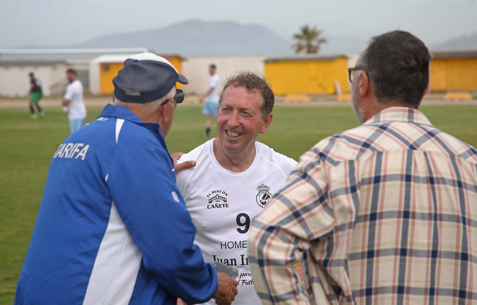 Fotos del homenaje al futbolista Juan Hoyos en Tarifa
