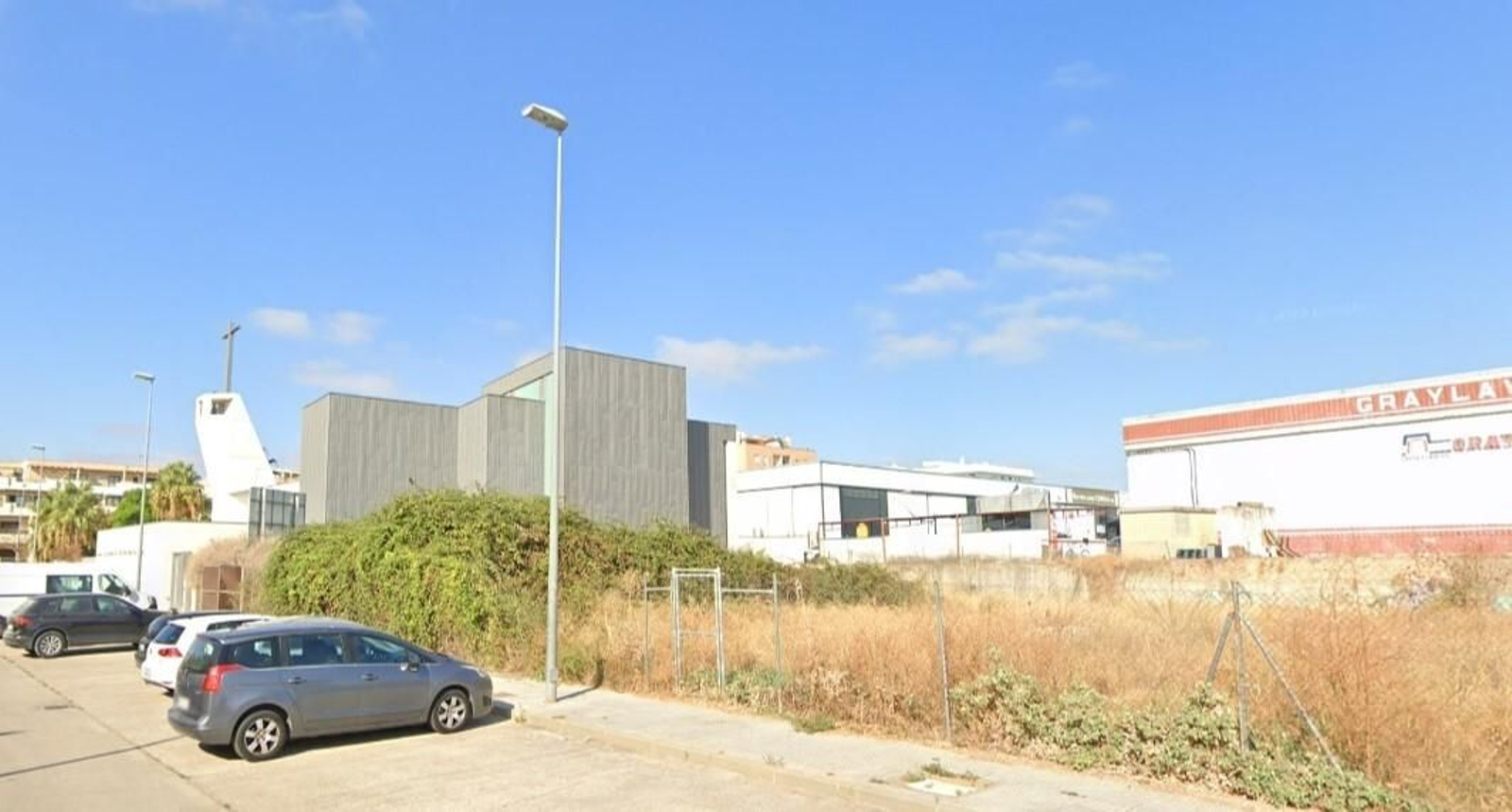 Uno de los solares ofrecidos a la Junta para el centro de salud de la zona norte.