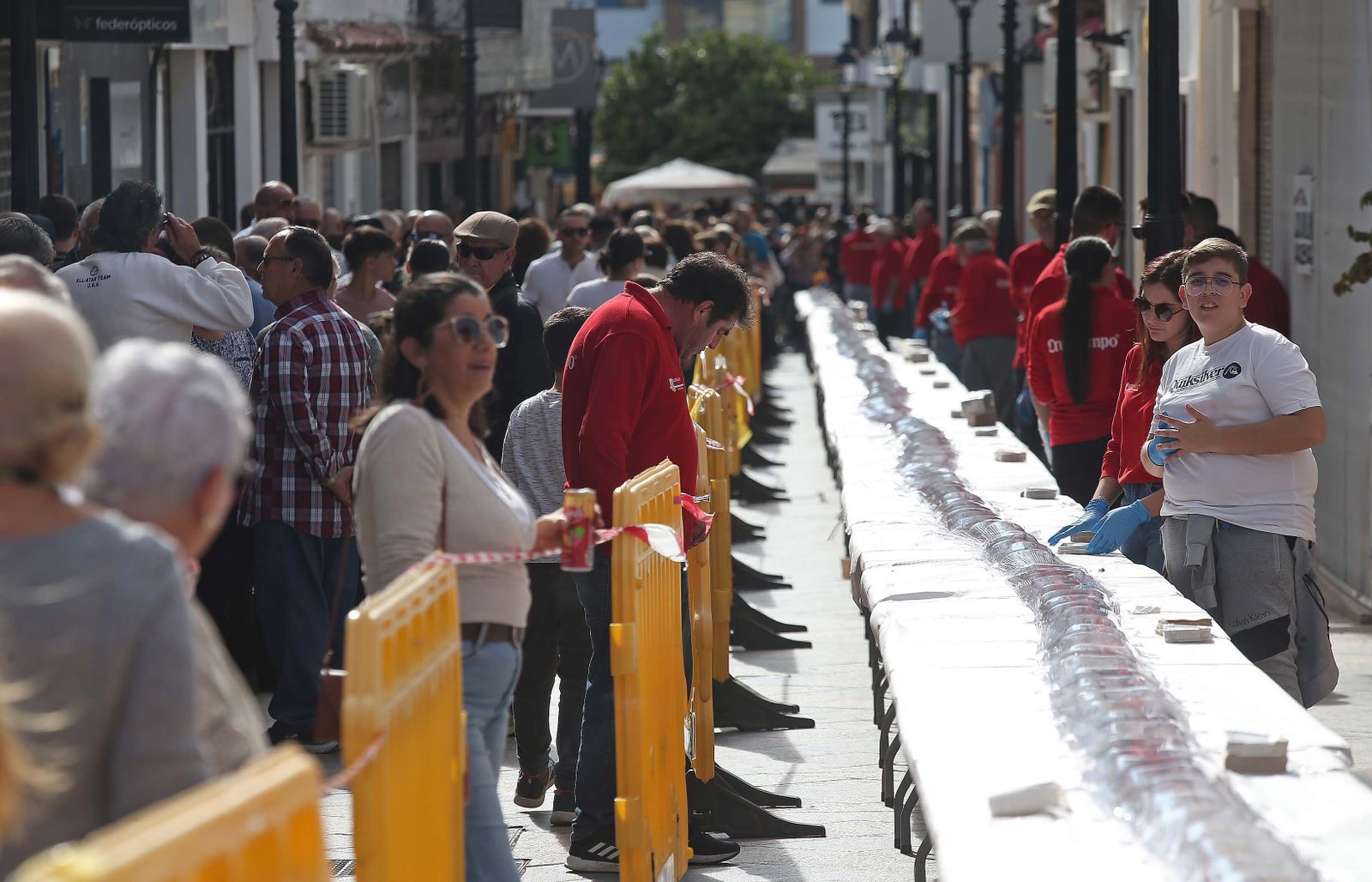 La III Tosta Ibérica Gigante de Los Barrios, en imágenes
