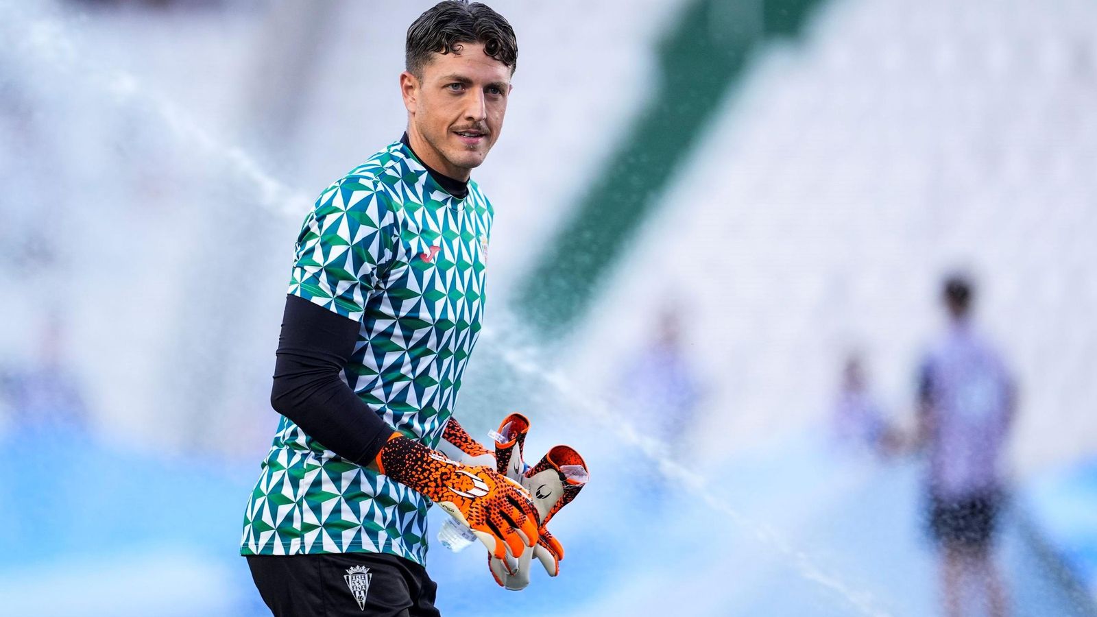 Carlos Marín se ha asentado como el portero titular del Córdoba. Carlos Marín se ha asentado como el portero titular del Córdoba.