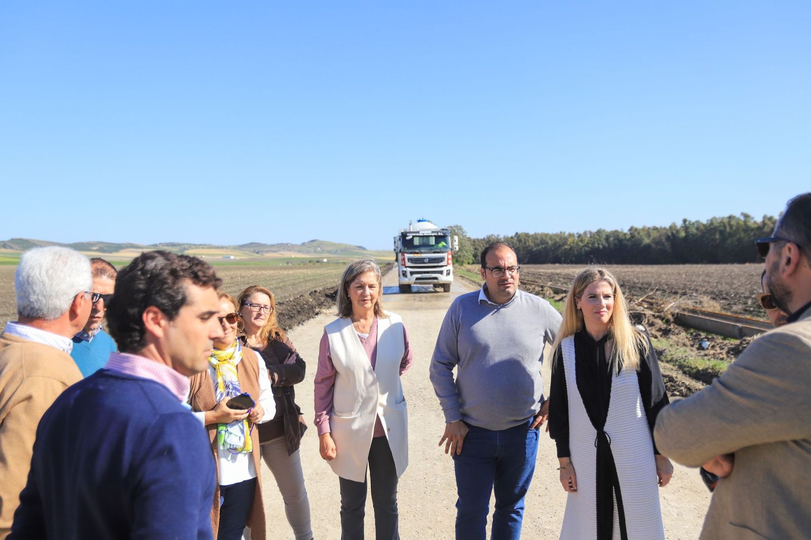 Responsables políticos en la zona.