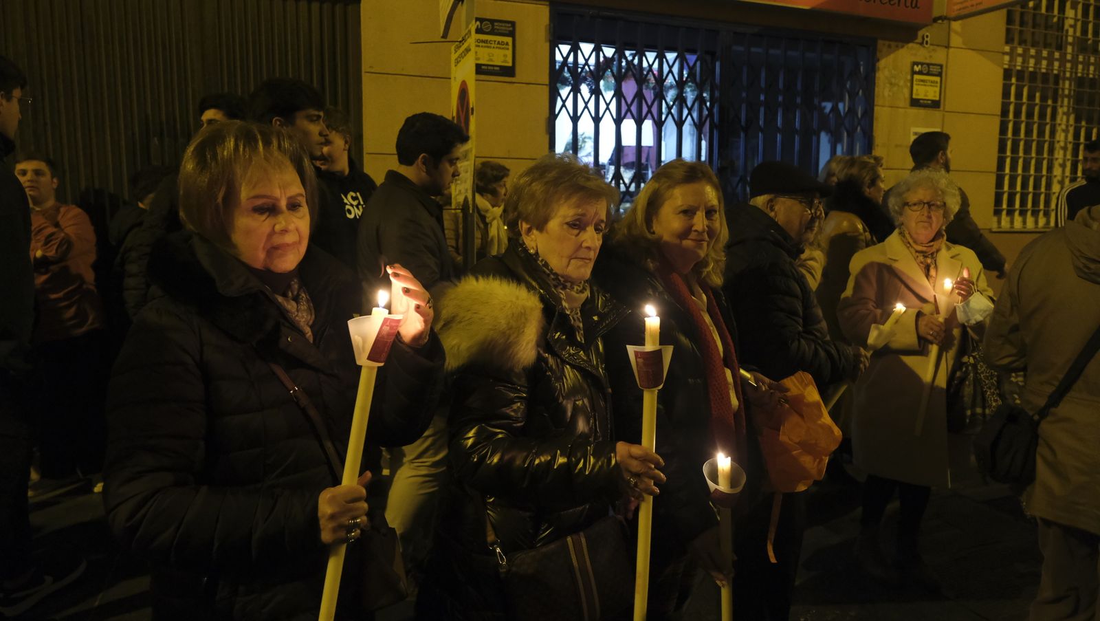 Imágenes de la misa y procesión de San Sebastián, en Almería