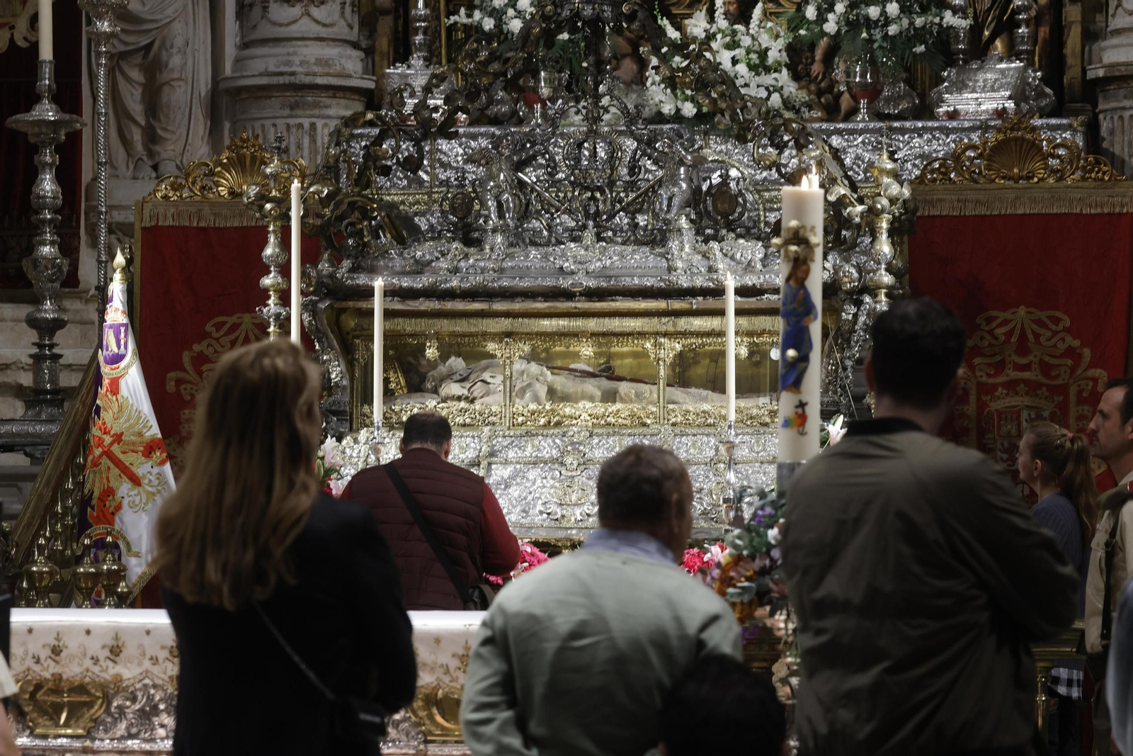 El cuerpo incorrupto de San Fernando expuesto a los fieles el pasado miércoles 14. El cuerpo incorrupto de San Fernando expuesto a los fieles el pasado miércoles 14.