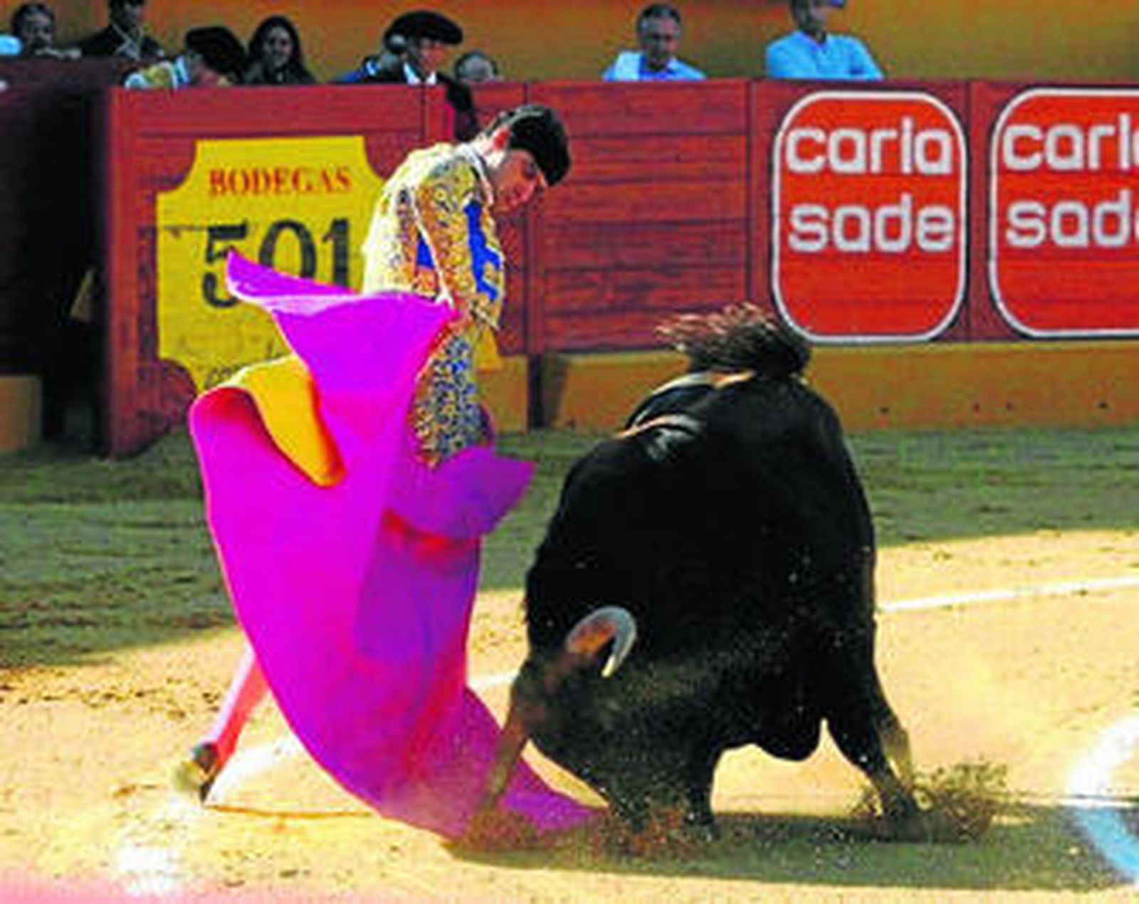 Una revolera de Cayetano Rivera en el que cerró plaza.